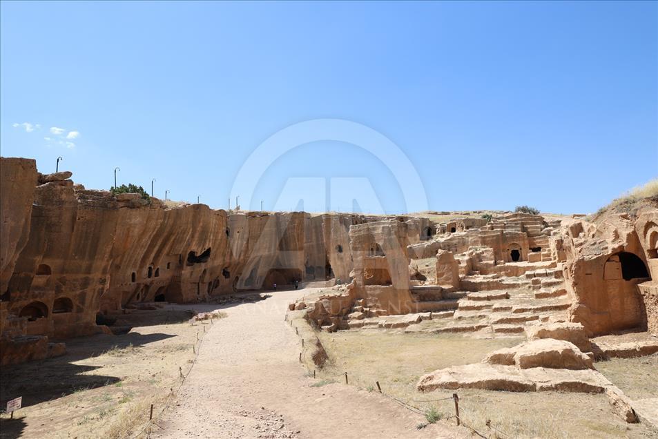 Excavation works in Ancient city of Dara