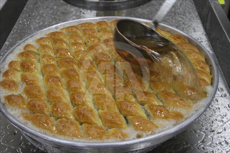 Gaziantepli baklavacılarda "bayram telaşı"