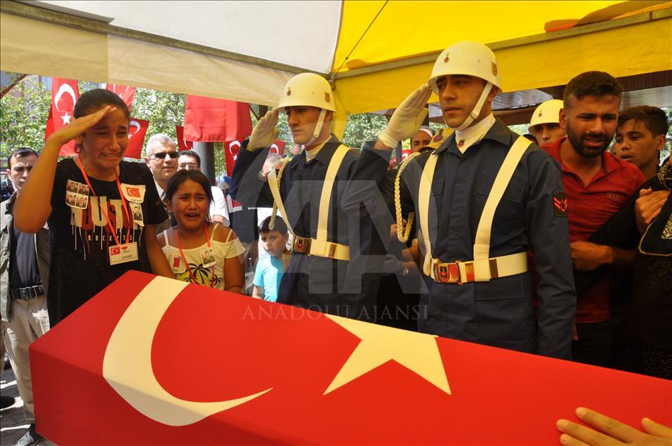 Şehitlerimizi uğurluyoruz