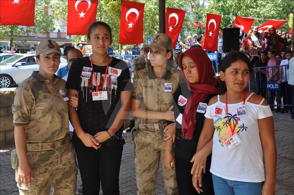 Şehitlerimizi uğurluyoruz