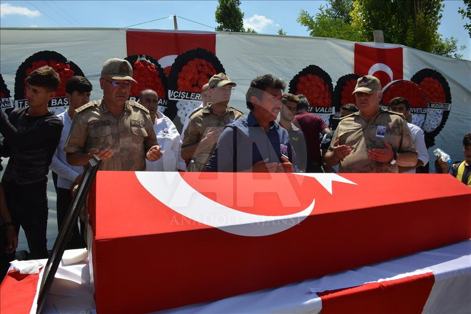 Şehitlerimizi uğurluyoruz