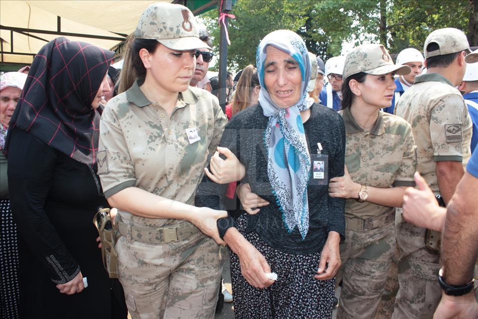 Şehitlerimizi uğurluyoruz