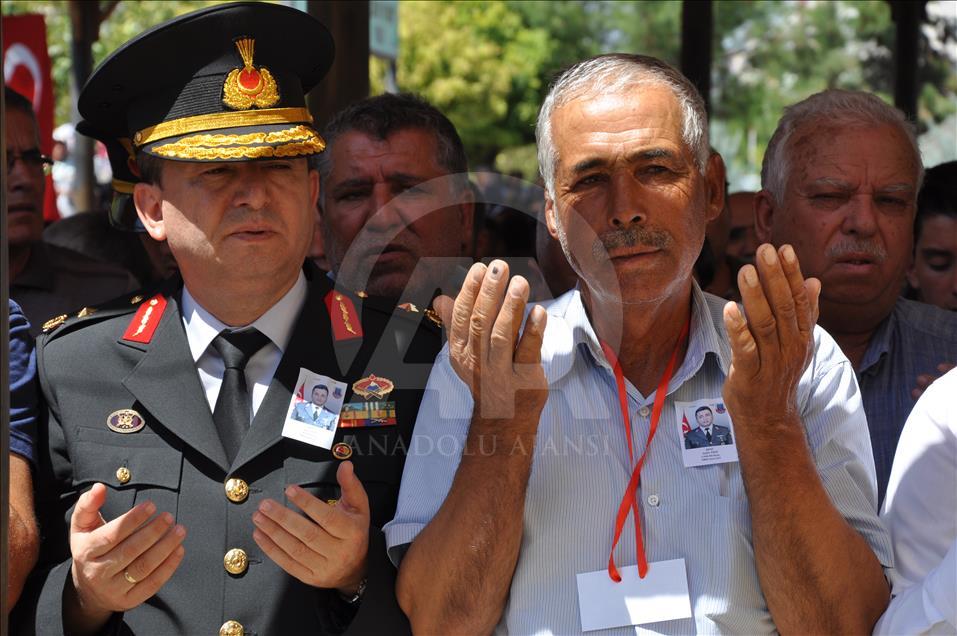 Şehitlerimizi uğurluyoruz