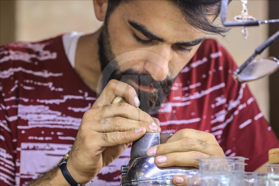 Urartu sanatı Erdal ustanın ellerinde hayat buluyor