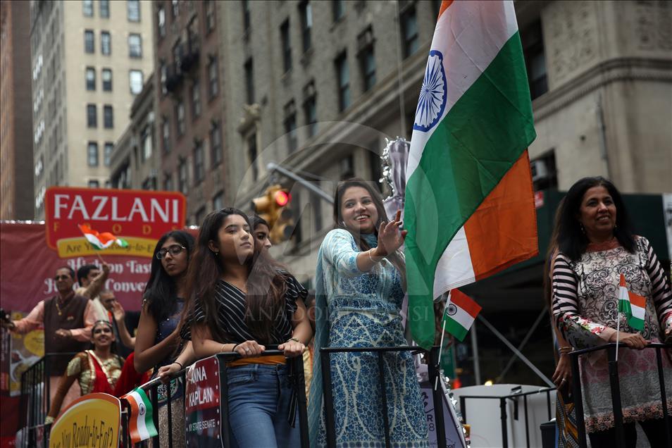 New York, shënohet me paradë përvjetori i pavarësisë së Indisë