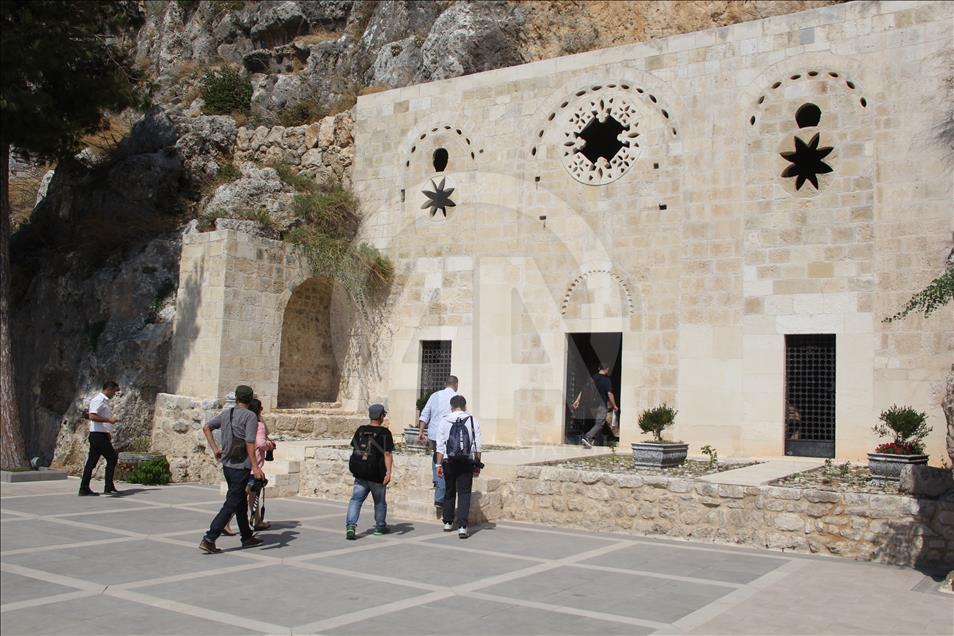 İnanç turizminin gözdesi: St. Pierre Kilisesi