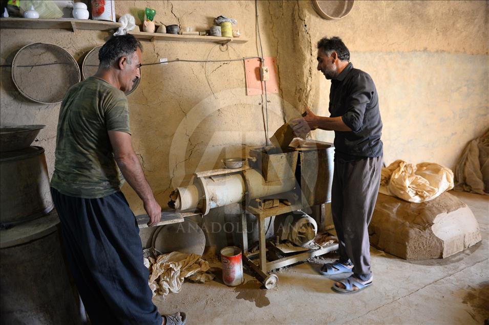 İran'ın çömlekçilik merkezi "Lalecin"