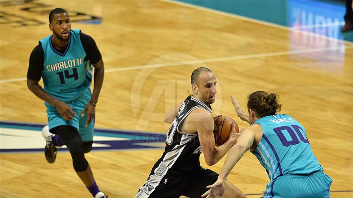 Algunos de los mejores momentos del basquetbolista argentino Emanuel Ginóbili