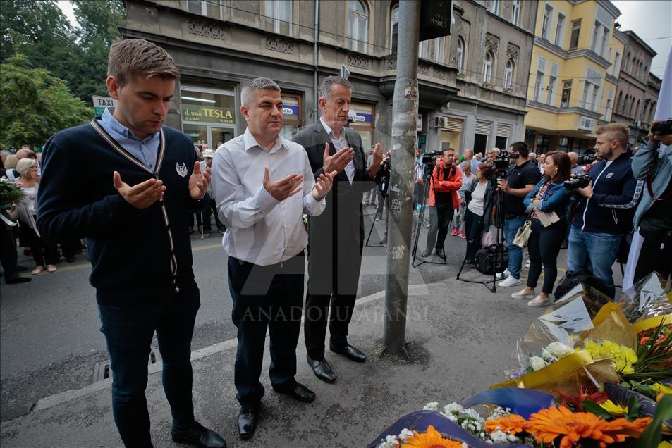 Bosnians commemorate Markale Massacre in Sarajevo