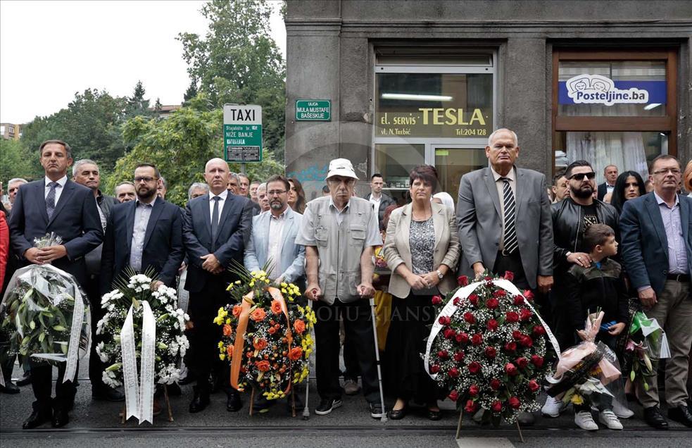 Bosnia conmemora la masacre de Markale en Sarajevo