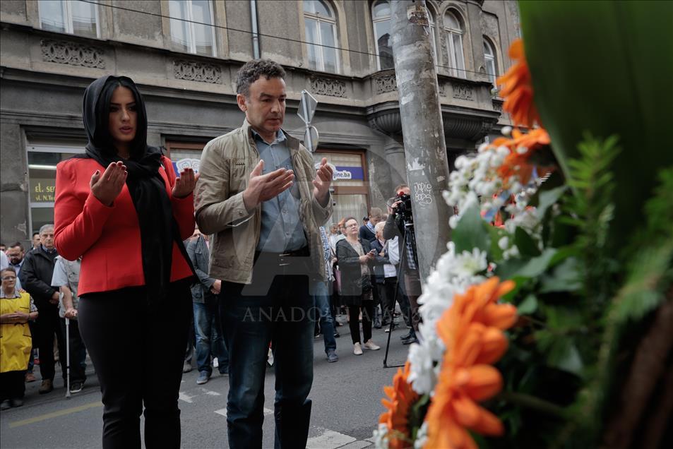 Bosnians commemorate Markale Massacre in Sarajevo