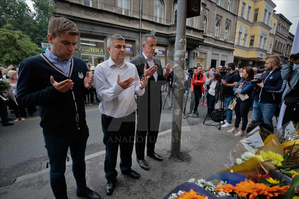 Bosnia conmemora la masacre de Markale en Sarajevo