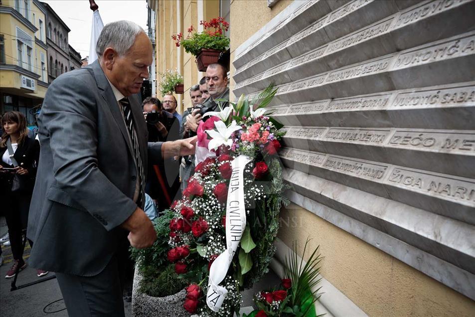 Bosnia conmemora la masacre de Markale en Sarajevo