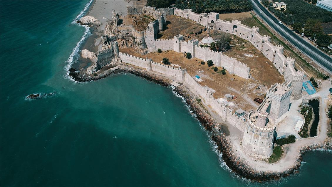 Akdeniz'in binlerce yıllık tanığı: Mamure Kalesi