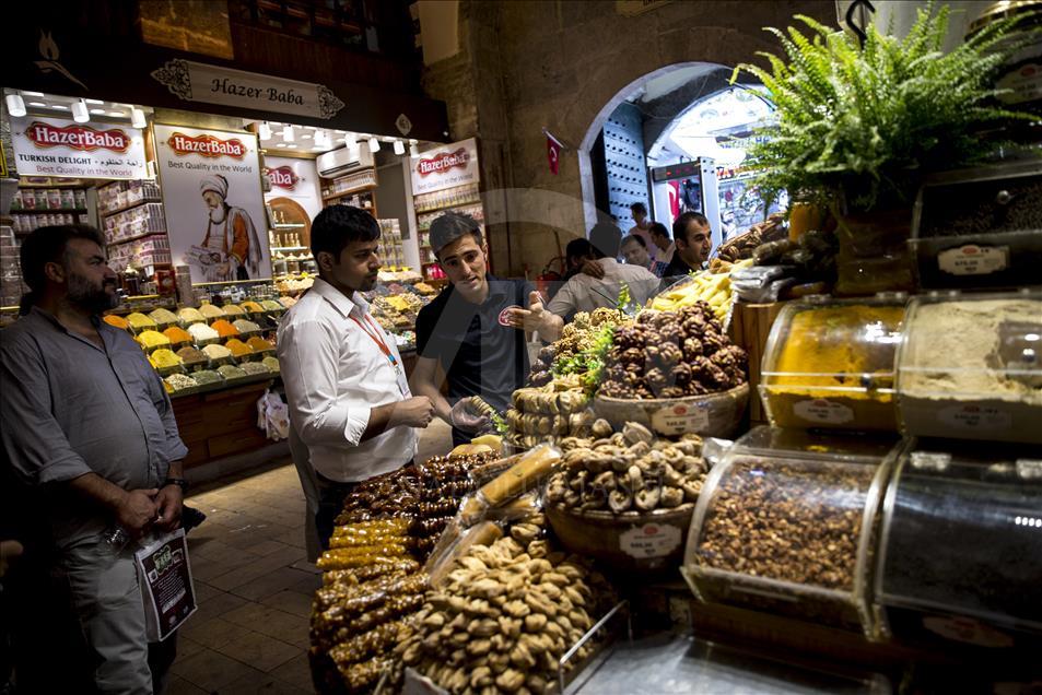 351 yıldır tarçın ve karanfil kokan çarşı
