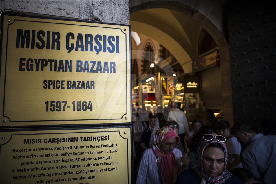 351 yıldır tarçın ve karanfil kokan çarşı