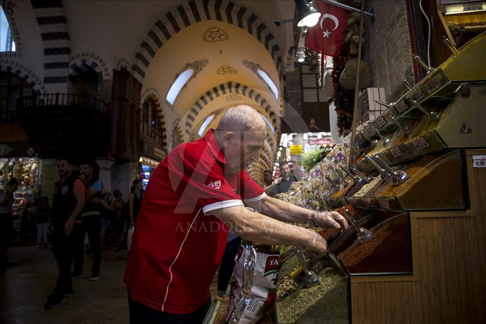 351 yıldır tarçın ve karanfil kokan çarşı