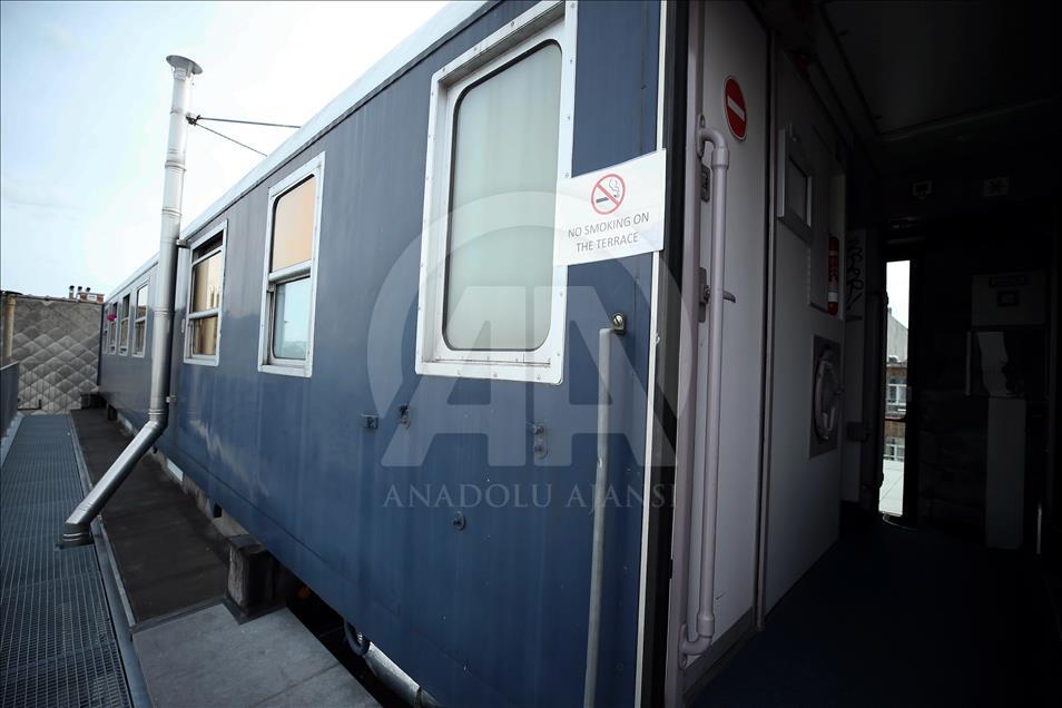 Hotel con concepto de tren en Bruselas