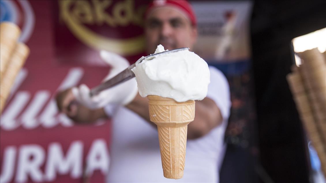 Başkentliler, Maraş dondurmasıyla serinledi