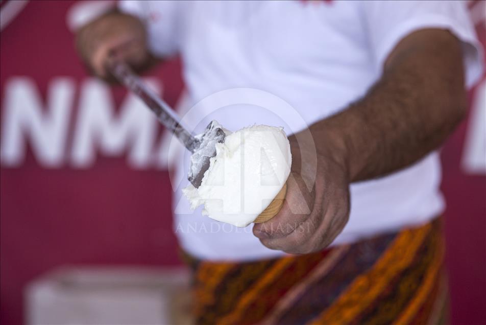 Başkentliler, Maraş dondurmasıyla serinledi