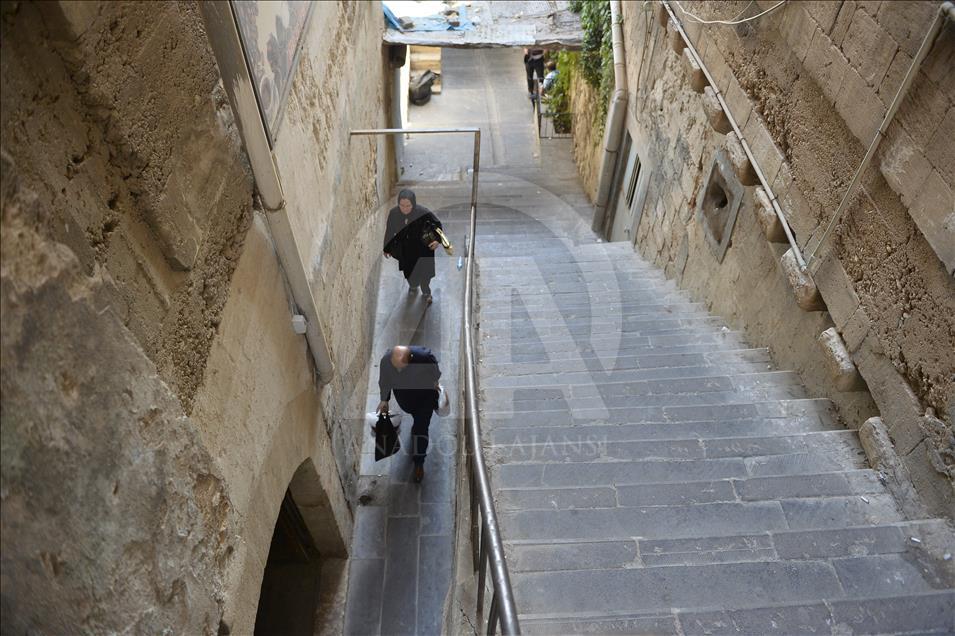 Tarihi şehrin baharat kokan çarşısı