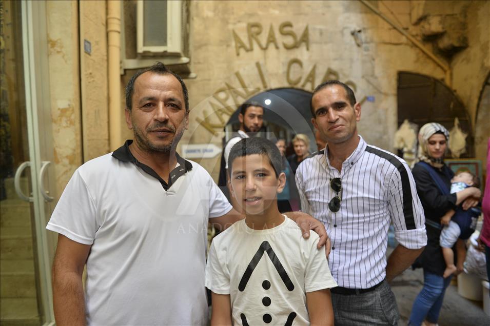 Tarihi şehrin baharat kokan çarşısı