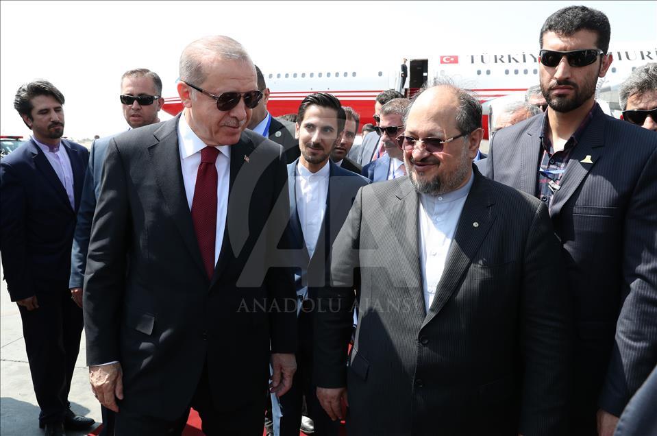 Cumhurbaşkanı Erdoğan İran'a geldi