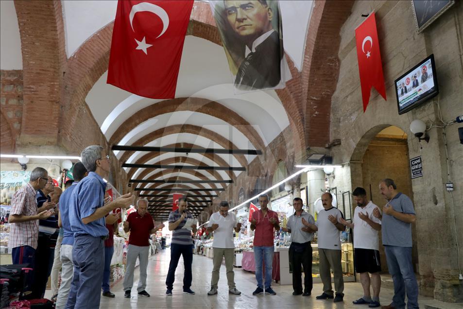 Selimiye'nin gelir kapısı "Arasta Çarşısı"