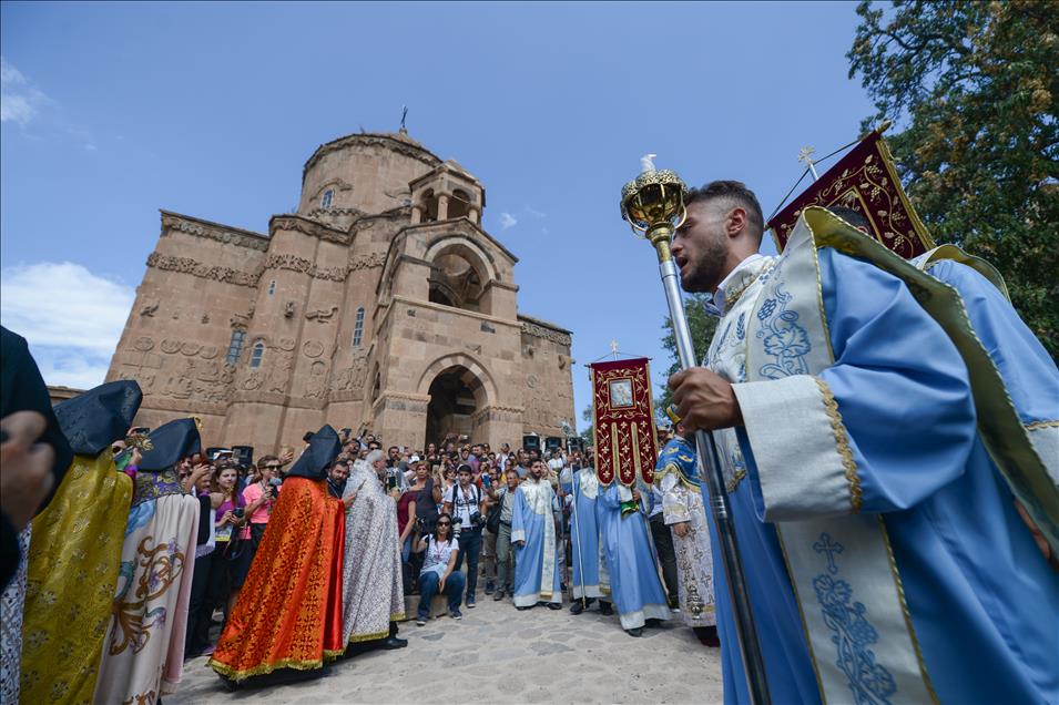 6th mass in Akdamar Church in Turkey's Van

