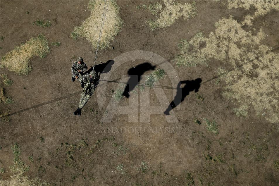 "Dağların kartalları"nın nefes kesen eğitimi