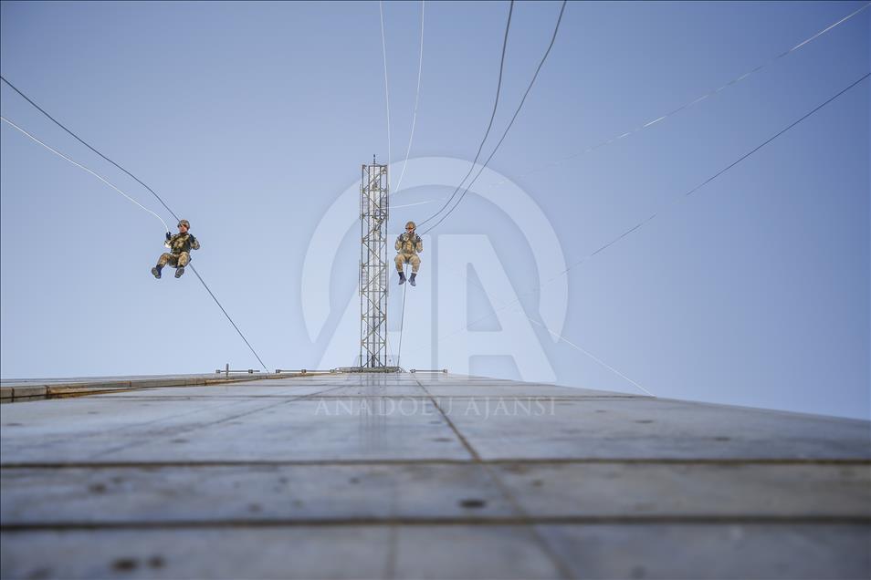 "Dağların kartalları"nın nefes kesen eğitimi