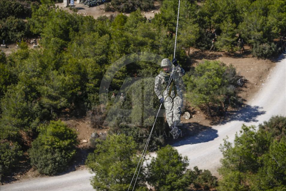 "Dağların kartalları"nın nefes kesen eğitimi