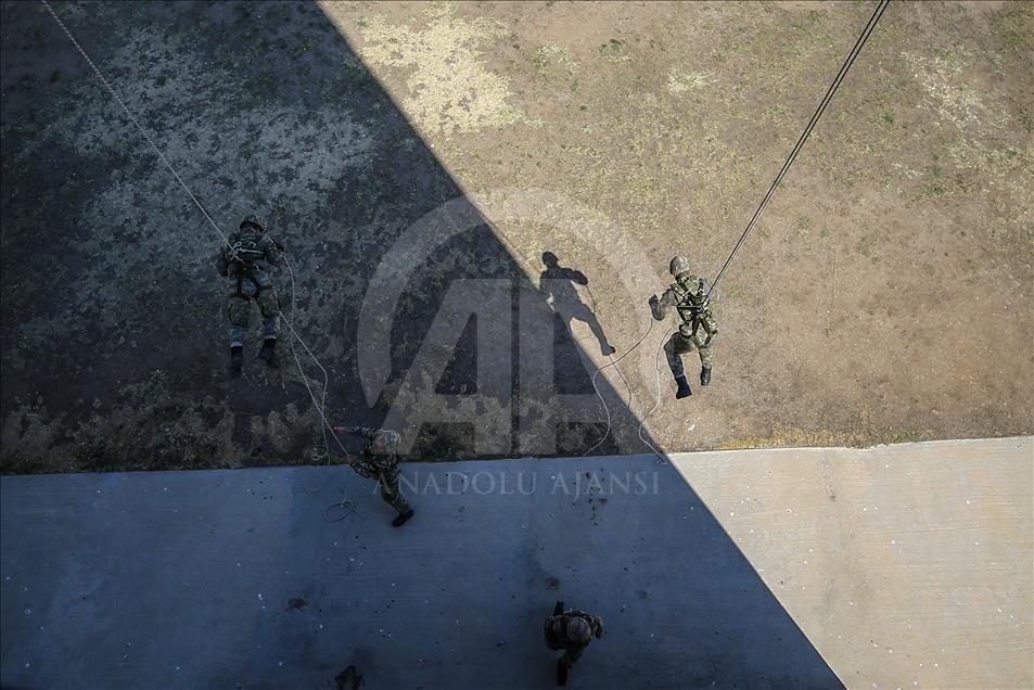 "Dağların kartalları"nın nefes kesen eğitimi