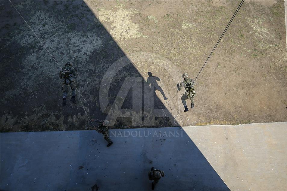 "Dağların kartalları"nın nefes kesen eğitimi