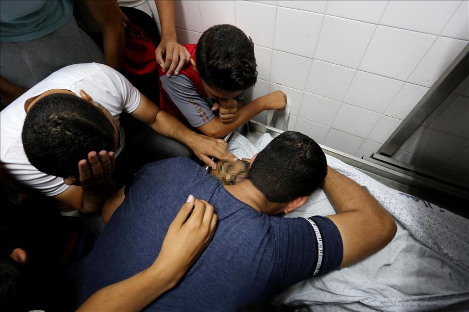 Israel kills Palestinian at Gaza border