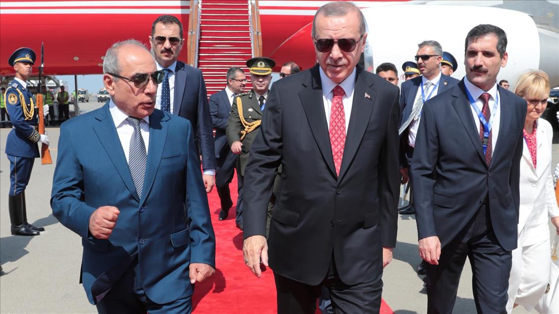 Cumhurbaşkanı Erdoğan Azerbaycan'a geldi
