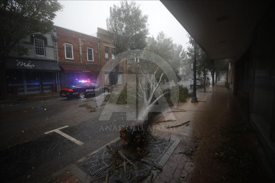 Uragani në SHBA shkakton viktimat e para, 4 të vdekur
