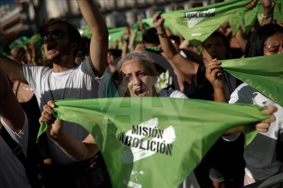 Protesta contra las becerradas en Madrid