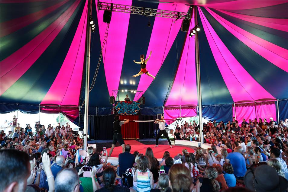 Midnight Circus perform at Holstein Park 