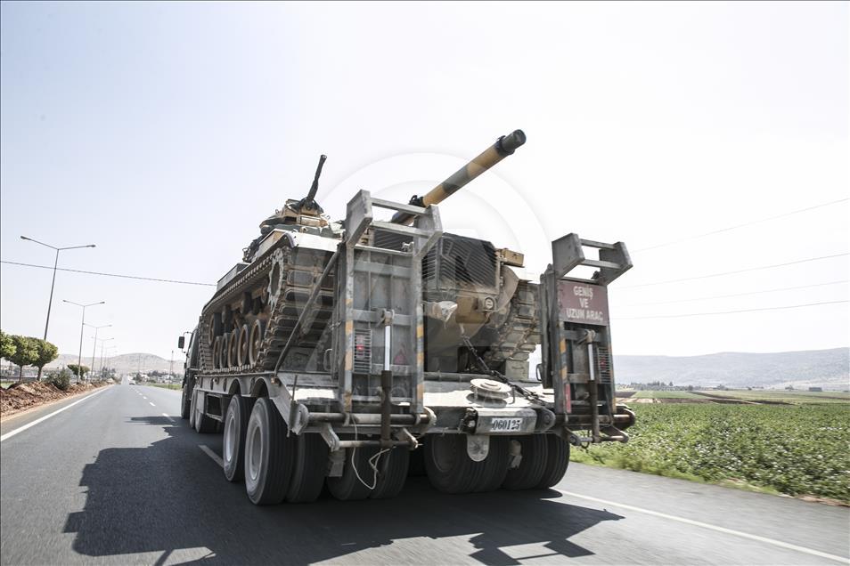 تعزيزات عسكرية تركية جديدة إلى الحدود مع سوريا
