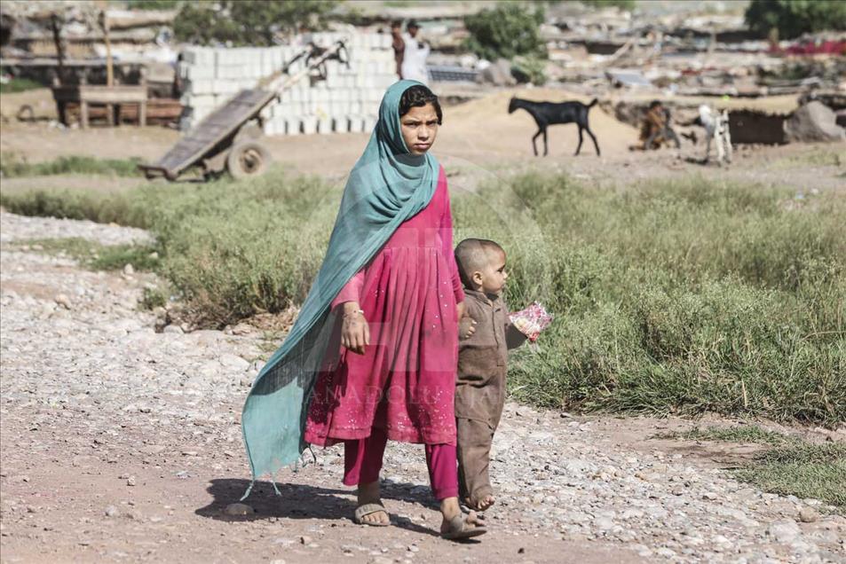 Ciudadanía para niños refugiados en Pakistán