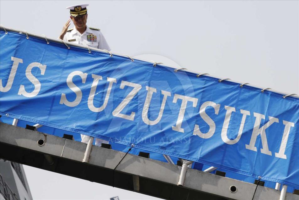 Buques de guerra japoneses llegan a Indonesia