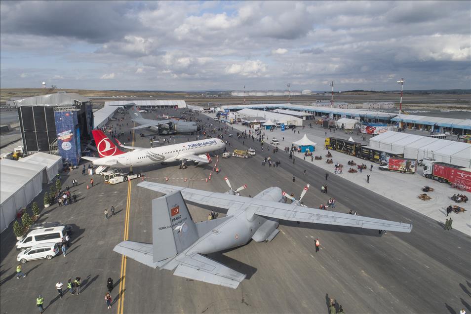 Стамбул готовится к Фестивалю авиации и космических технологий
