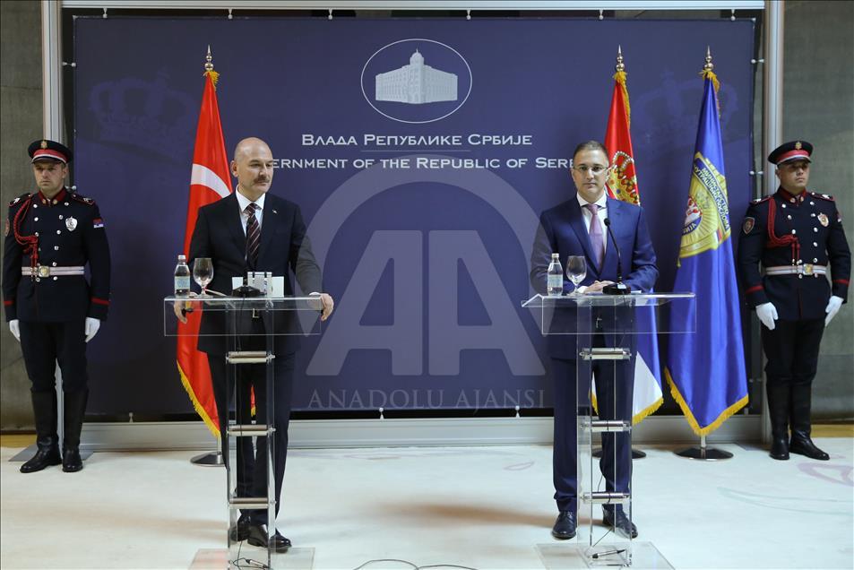 نشست خبری وزرای کشور ترکیه و صربستان در بلگراد