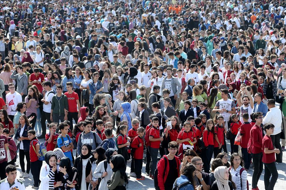 Бројни посетители и во текот на вториот ден од ТЕКНОФЕСТ во Истанбул

