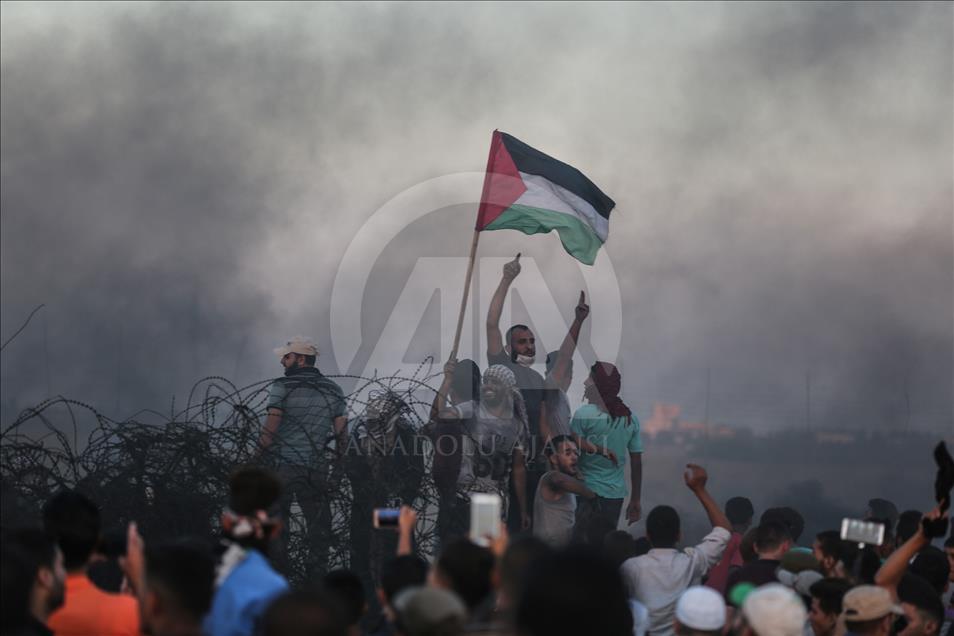 Pojas Gaze: Izraelski vojnici tokom mirnih protesta ubili jednog i ranili 21 Palestinca
