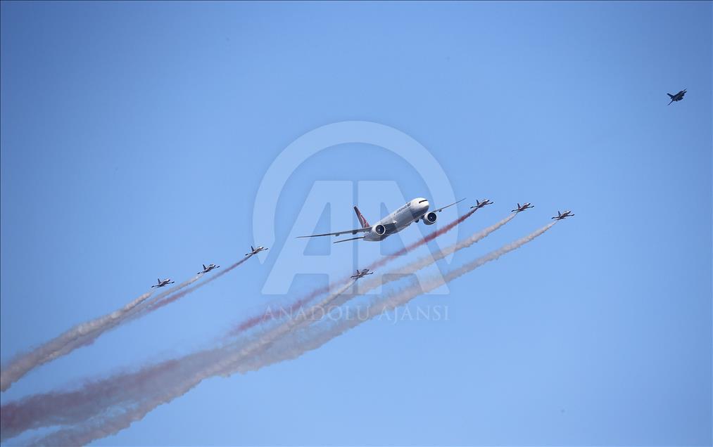 حرکات نمایشی «ستارگان ترک» در جشنواره تکنوفست استانبول