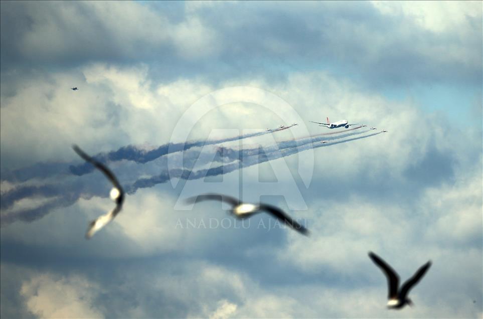 حرکات نمایشی «ستارگان ترک» در جشنواره تکنوفست استانبول