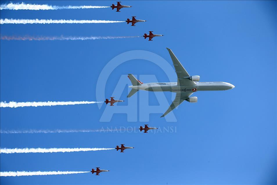 حرکات نمایشی «ستارگان ترک» در جشنواره تکنوفست استانبول