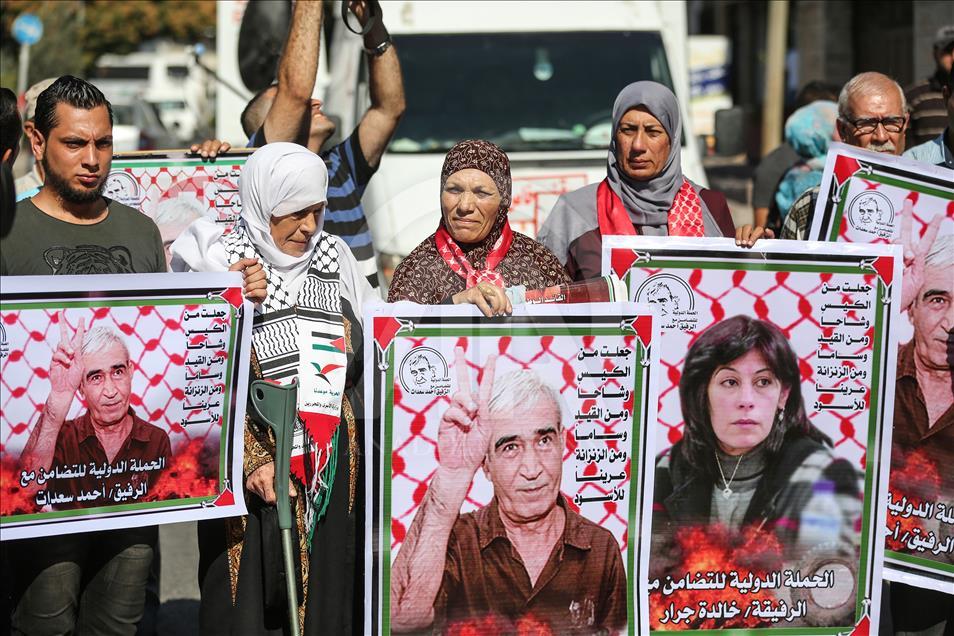 فصائل فلسطينية تنظّم وقفة بغزة دعمًا للمعتقلين الفلسطينيين في السجون الإسرائيلية

